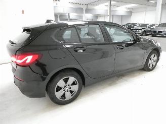 BMW 1-serie 1.5D  D picture 9