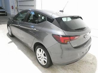 Opel Astra 1.5 D picture 4