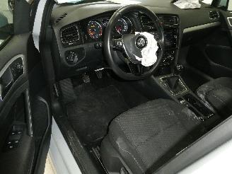 Volkswagen Golf 1.0 picture 11