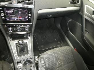 Volkswagen Golf 1.0 picture 9