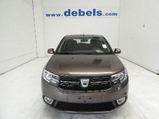 Schadeauto Dacia Sandero LAUREATE 2019/4