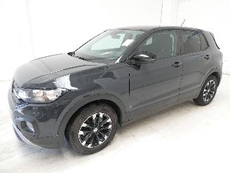 Volkswagen T-Cross  picture 3