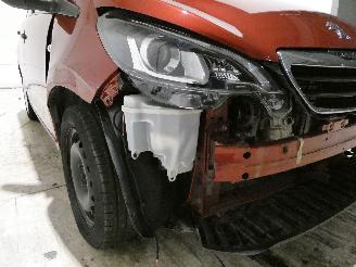 Peugeot 108 ACCESS picture 12