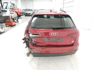 Audi A4 2.0D AVANT picture 10