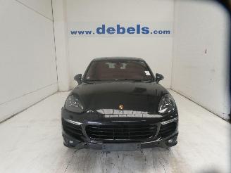 Schadeauto Porsche Cayenne 1 ATTEST VERLIES . 2016/8