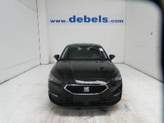 Schadeauto Seat Leon STYLE 2021/4