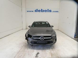 damaged passenger cars Mercedes A-klasse 2.0 A 180 D BUSINESS 2021/11