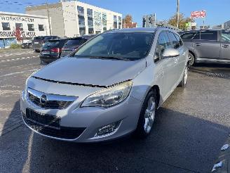 Opel Astra SPORTSTOURER picture 4