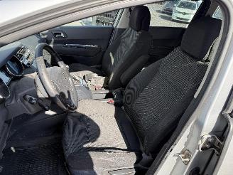 Peugeot 5008 1.6 HDI picture 30