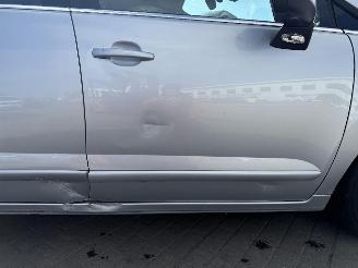 Peugeot 5008 1.6 HDI picture 10