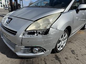 Peugeot 5008 1.6 HDI picture 13