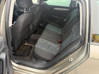 Volkswagen Passat 1.6 TDI picture 25