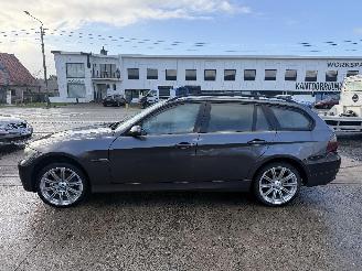 damaged passenger cars BMW 3-serie PROBLEM ENGINE 2006/12