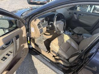 Volvo S-60 2.4D picture 12