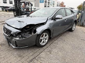 Volvo V-40 2.0D picture 4