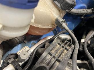 Peugeot 208 GT LINE picture 10