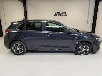 krockskadad bil auto Hyundai I-30 AUTOMAAT 2023/11