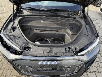 Audi Q6 Q6 e-Tron 306 pk Performance  S-line /Panorama picture 15