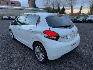 Peugeot 208 ALLURE picture 10