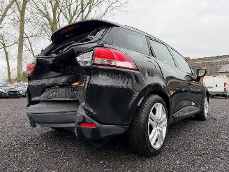 Renault Clio IV GRANDTOUR picture 17