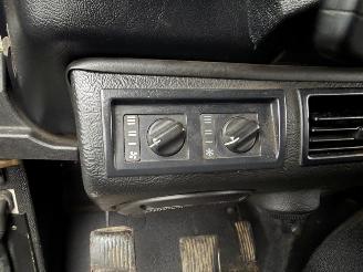 Land Rover Defender 2.5 D picture 28