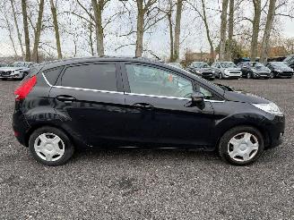 krockskadad bil auto Ford Fiesta TITANIUM 2009/4