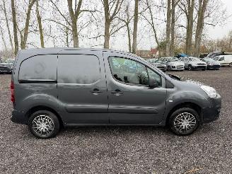 dañado vehículos comerciales Citroën Berlingo 1.6 HDI 2017/6