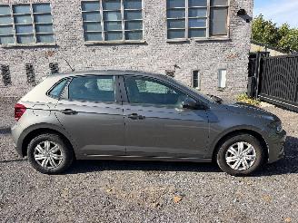 Voiture accidenté Volkswagen Polo TRENDLINE 2019/1