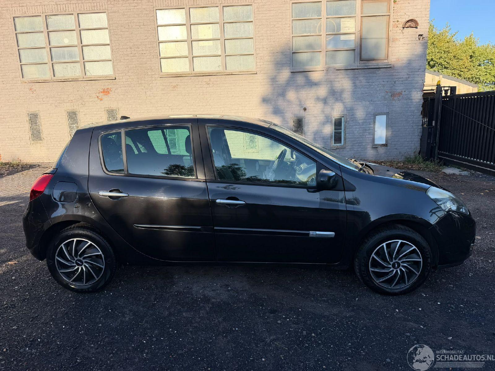 Renault Clio ICE WATCH