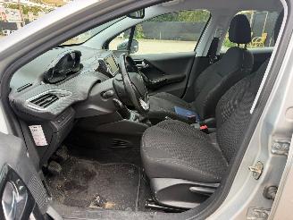 Peugeot 208 ALLURE picture 21