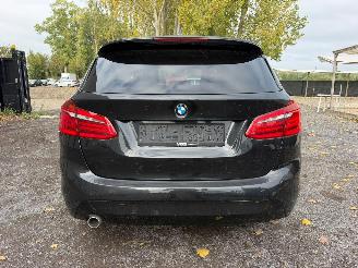 BMW 2-serie 216D picture 16