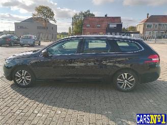 Peugeot 308  picture 7