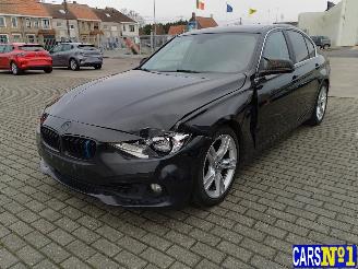 skadebil auto BMW 3-serie  2016/4