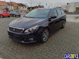 Vaurioauto  passenger cars Peugeot 308  2020/5