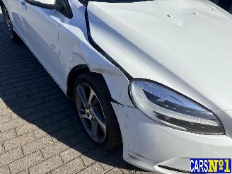 Volvo V-40  picture 8