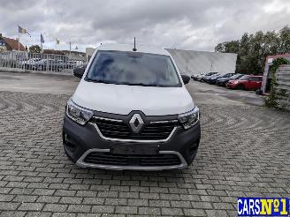 begagnad bil auto Renault Kangoo  2023/2