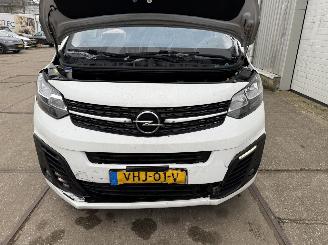 Opel Vivaro 2.0 CDTI L2H1 Innovation Automaat picture 12