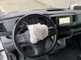 Opel Vivaro 2.0 CDTI L2H1 Innovation Automaat picture 22