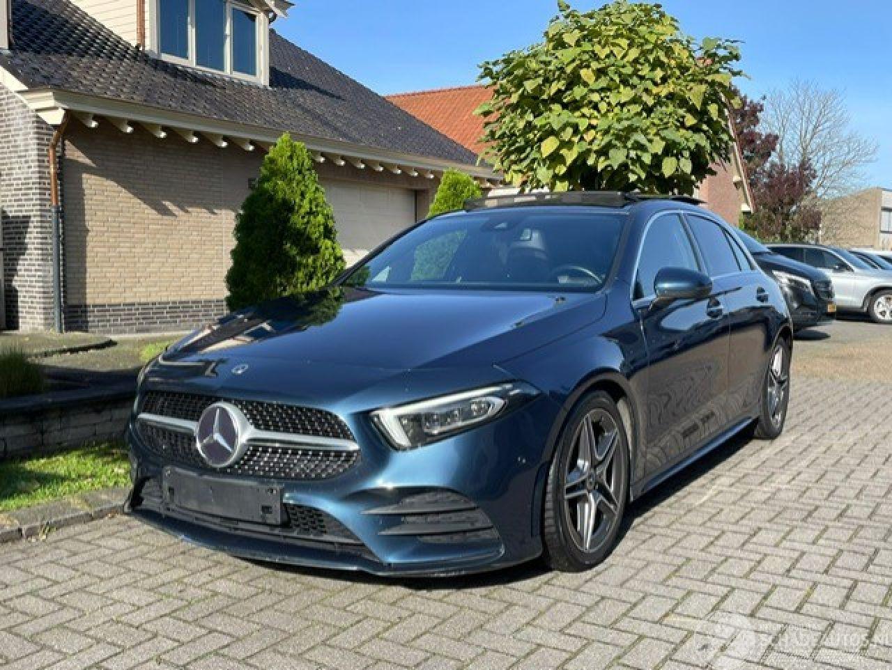 Mercedes A-klasse 200 AMG LINE PANO LED NAVI CAMERA