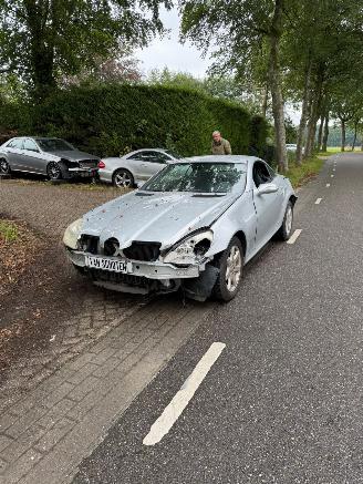 Salvage car Mercedes SLK SLK 200 K 2004/3