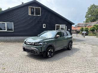damaged passenger cars Dacia Duster AUTOMAAT 1.6 HYBRIDE NAVI CLIMA CAMERA PDC LED B.J 12-2024 2024/12