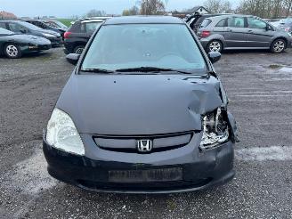 skadebil auto Honda Civic  2002/3