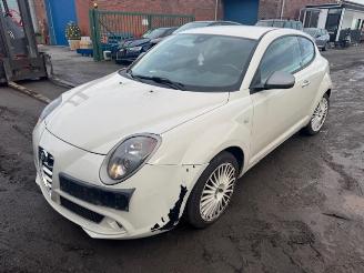 Voiture accidenté Alfa Romeo MiTo  2016/1