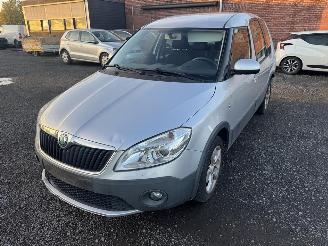 Coche accidentado Skoda Roomster  2011/4