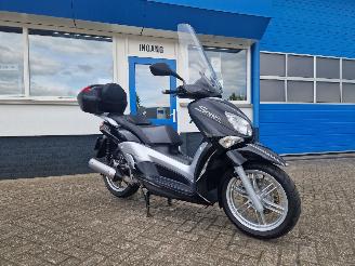 Yamaha  X CITY 250 picture 2