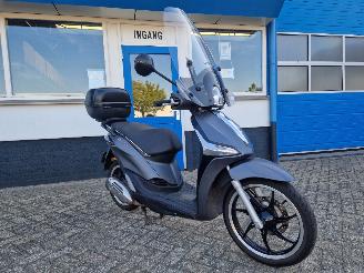 damaged scooters Piaggio  LIBERTY I-GET C54 BROM 45KM 2016/10