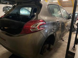 Peugeot 208 208 I (CA/CC/CK/CL), Hatchback, 2012 / 2019 1.6 e-HDi FAP picture 5