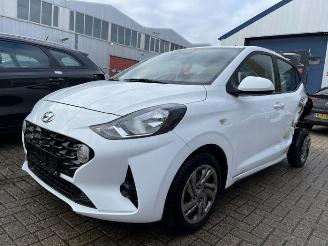 Vrakbiler auto Hyundai I-10 i10, Hatchback, 2019 1.0 12V 2021/8