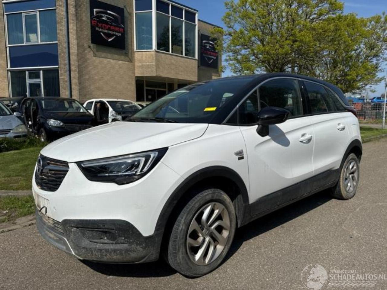 Opel Crossland Crossland (X), SUV, 2017 1.2 Turbo 12V