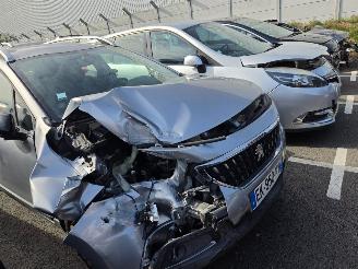 Unfallwagen Peugeot 2008  2017/2